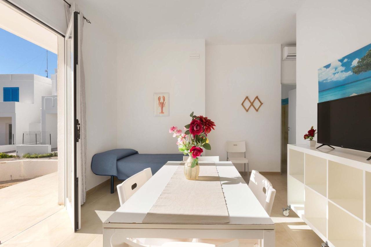 Residence Mare Azzurro Porto Cesareo Exterior photo